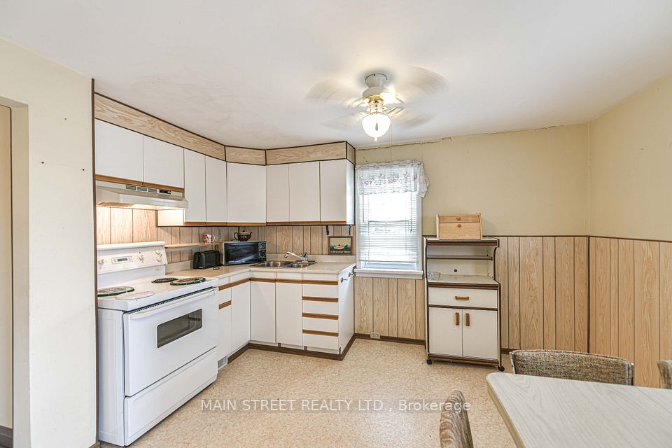 kitchen apartment upstairs