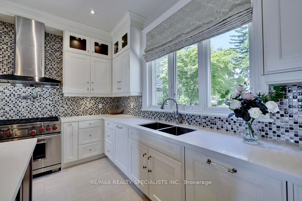 W11971617/W11971617-22.jpg.