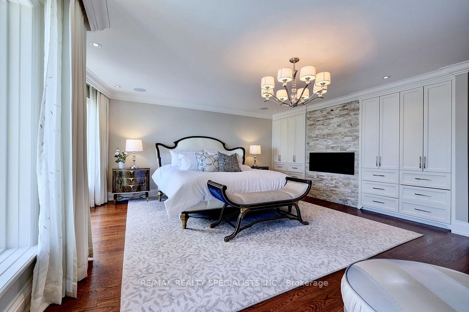 W11971617/W11971617-27.jpg.