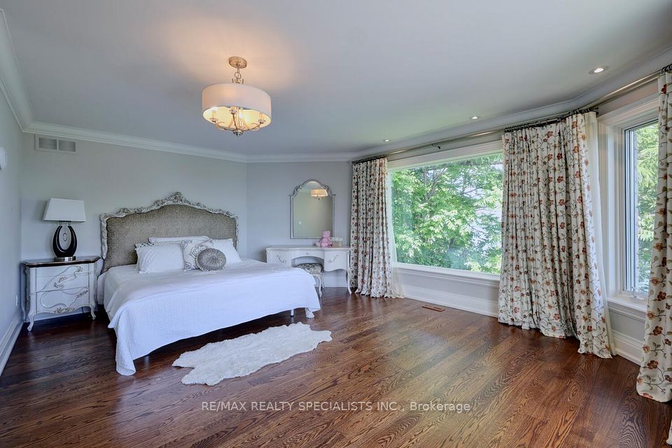 W11971617/W11971617-31.jpg.