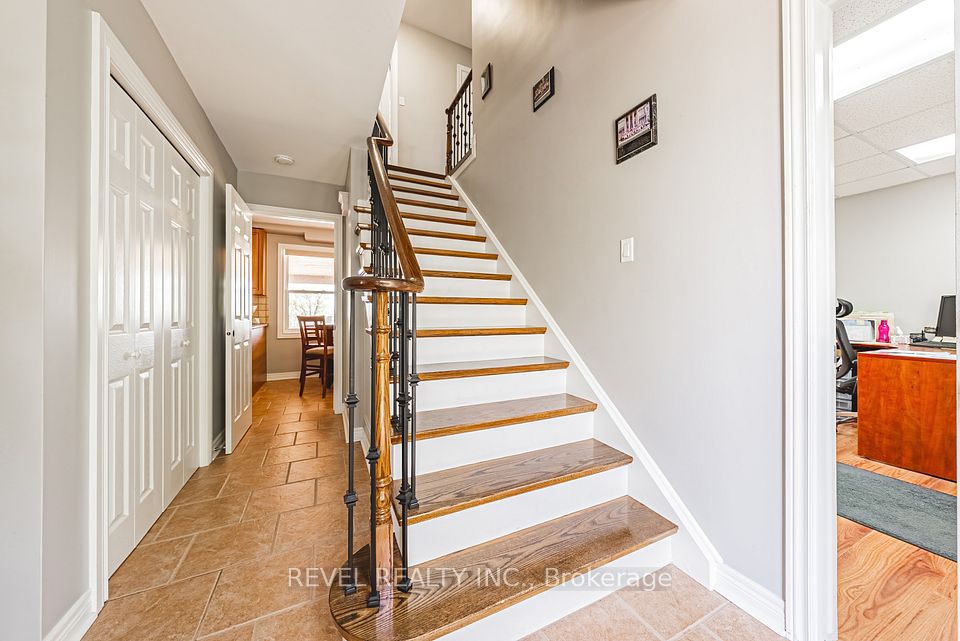 W12151398/W12151398-13.jpg.