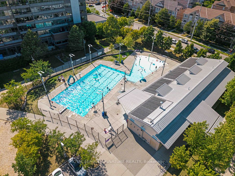 Public Pool & Gardens