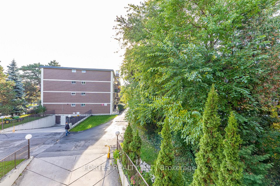 Floor Plan and Square Footage