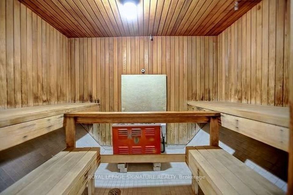 Women's & Men's Saunas