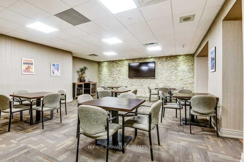 Jasper Room-Entertainment Room