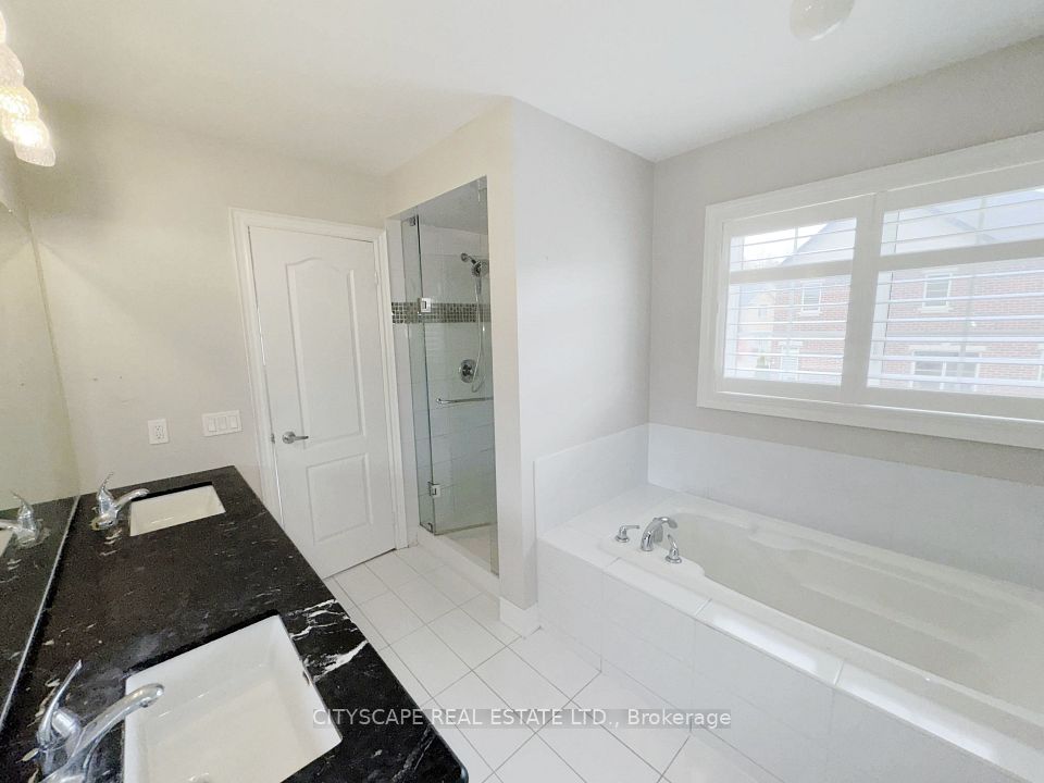 Primary Bedroom - 5pc Ensuite