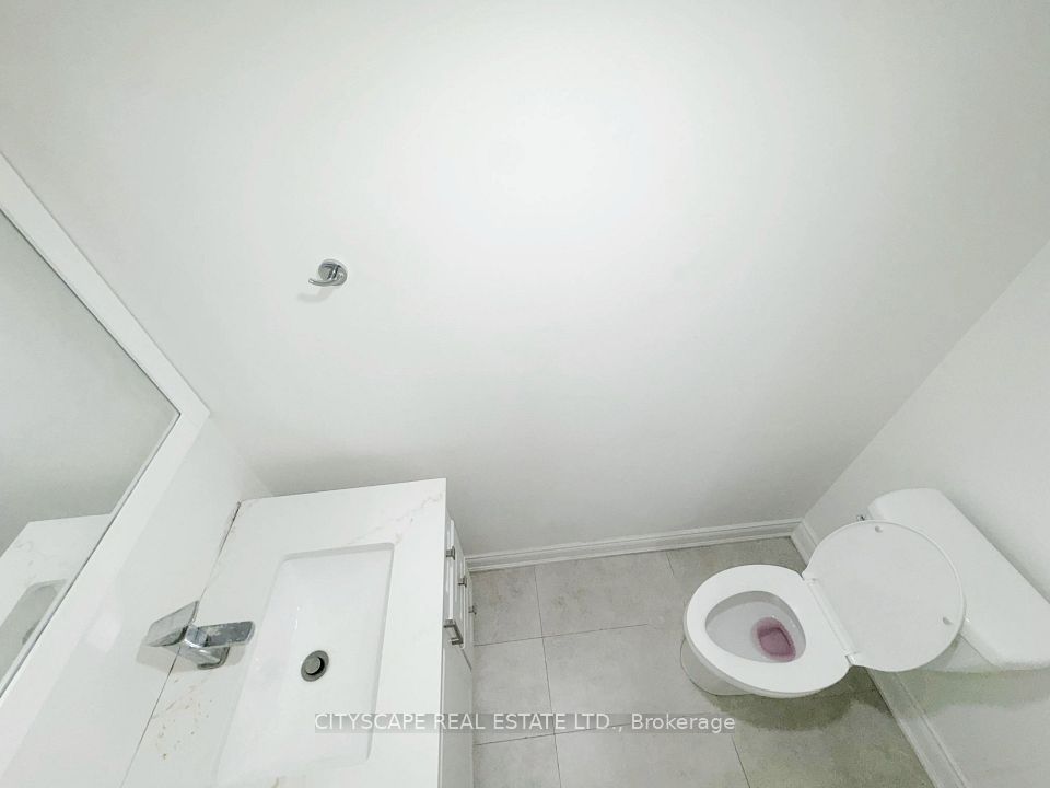 Basement - 2pc Powder Room