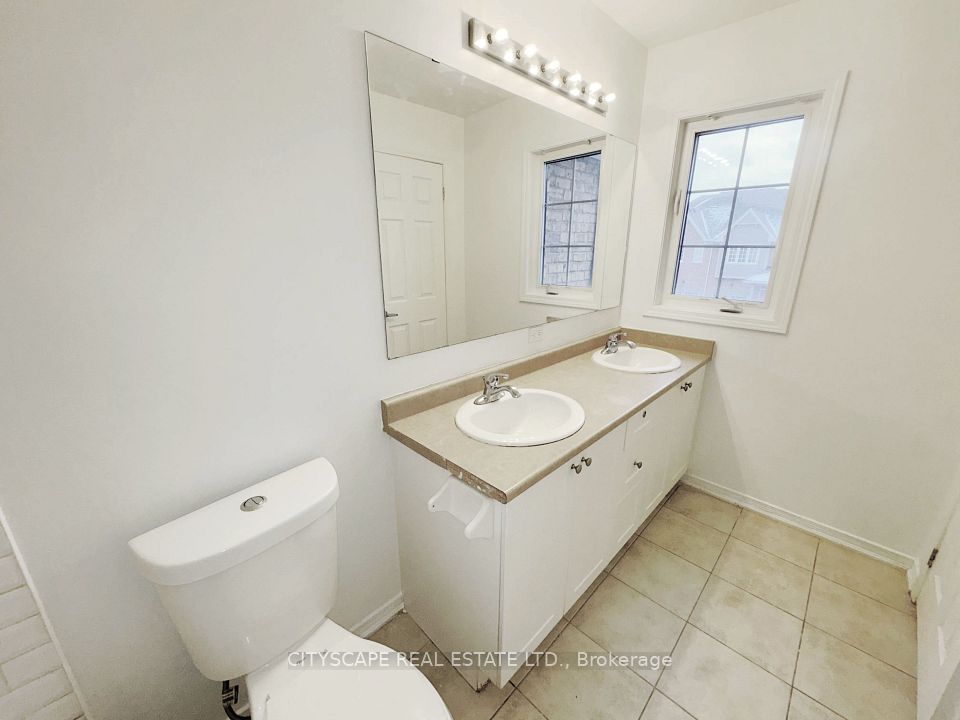 Primary Bedroom - 5pc Ensuite