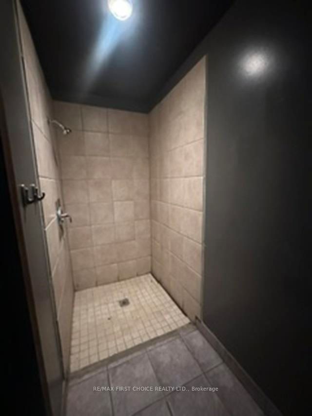 X13690720/X13690720-10.jpg