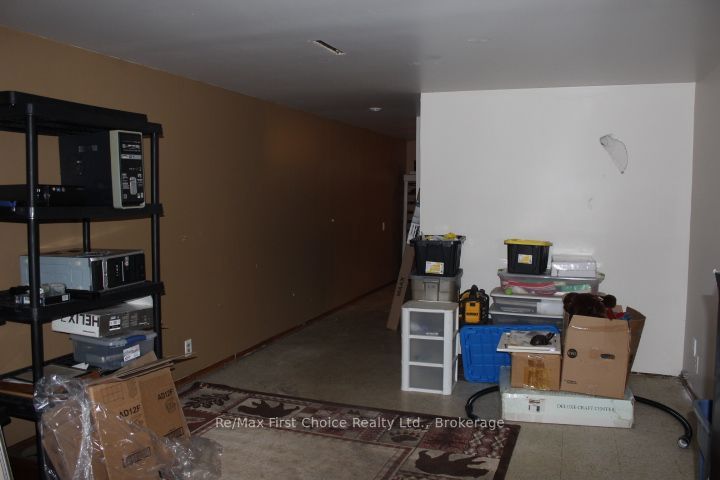 X13747156/X13747156-13.jpg
