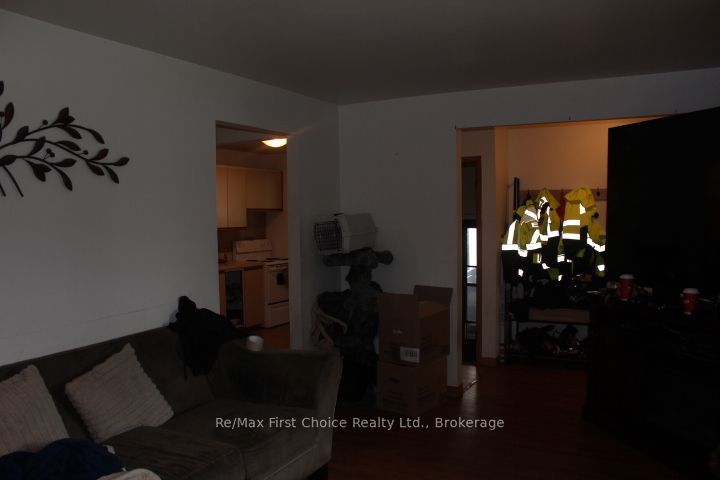 X13747156/X13747156-4.jpg