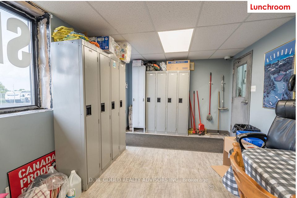 9577 Sideroad 17 Erin