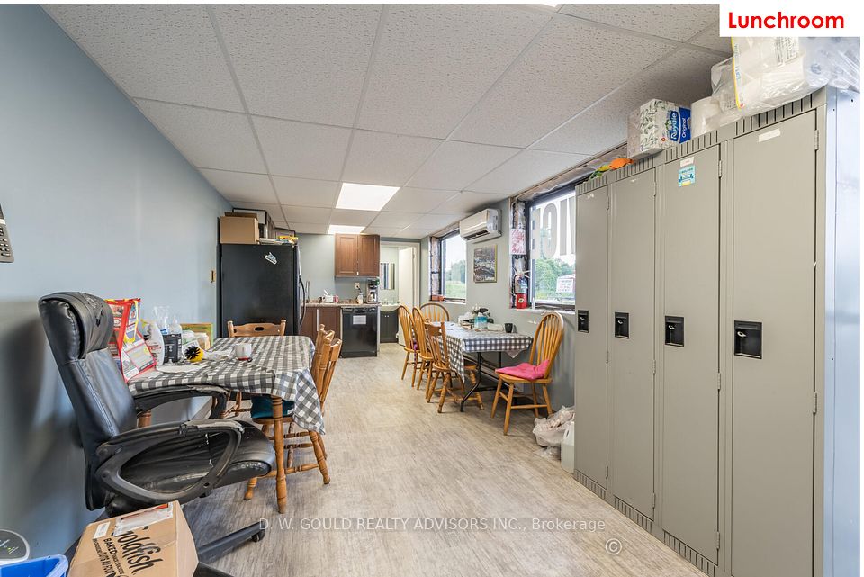 9577 Sideroad 17 Erin