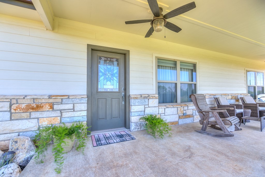 Front Porch & Entry