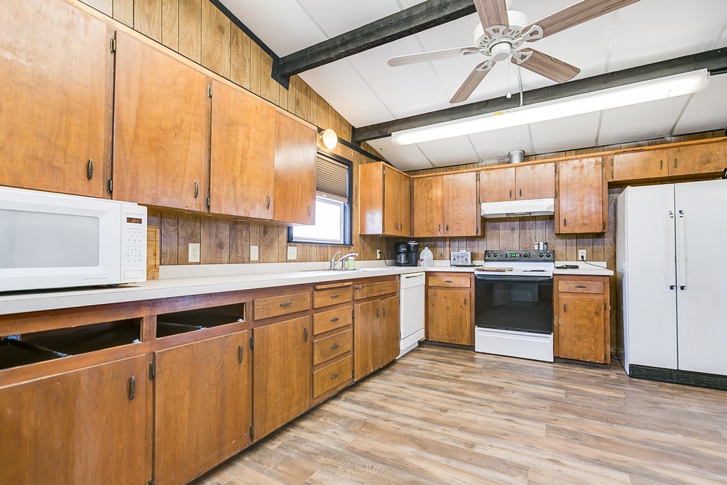 Bunkhouse Kitchen
