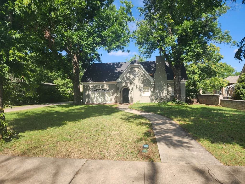 Main Image