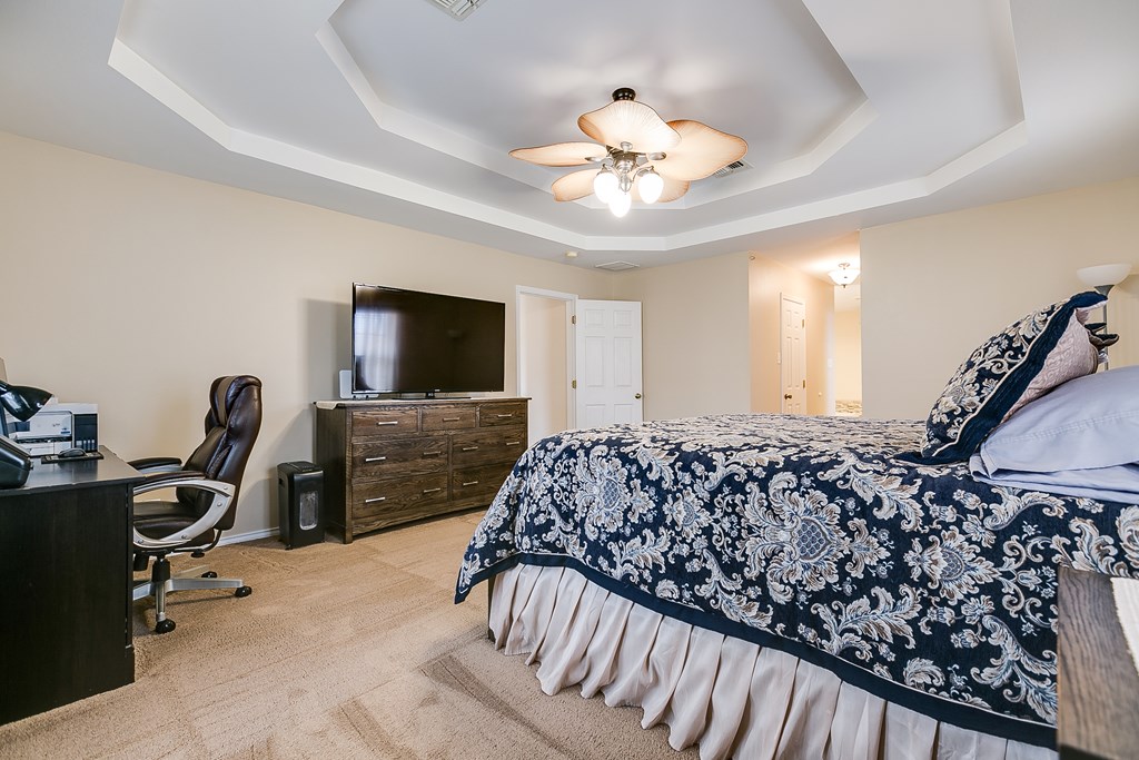 601 Burlington Road - Master Bedroom