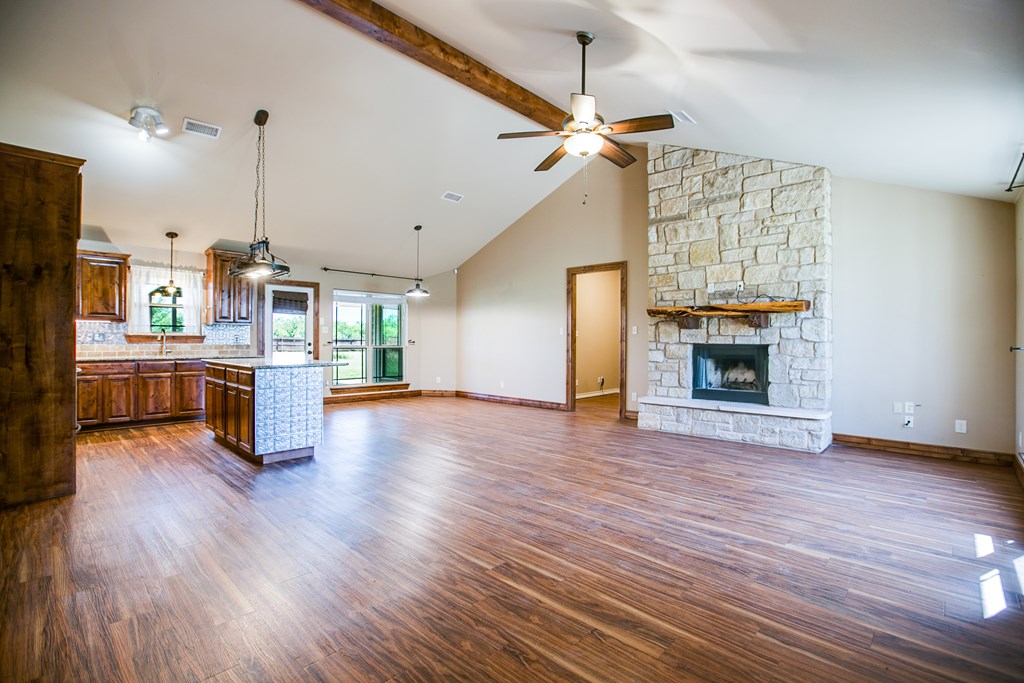 Living/kitchen/dining