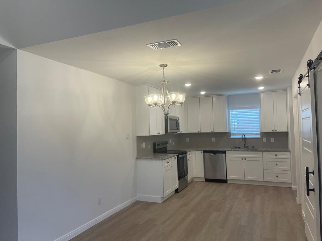 Photos from completed plan at 6112 Stone Canyon. T