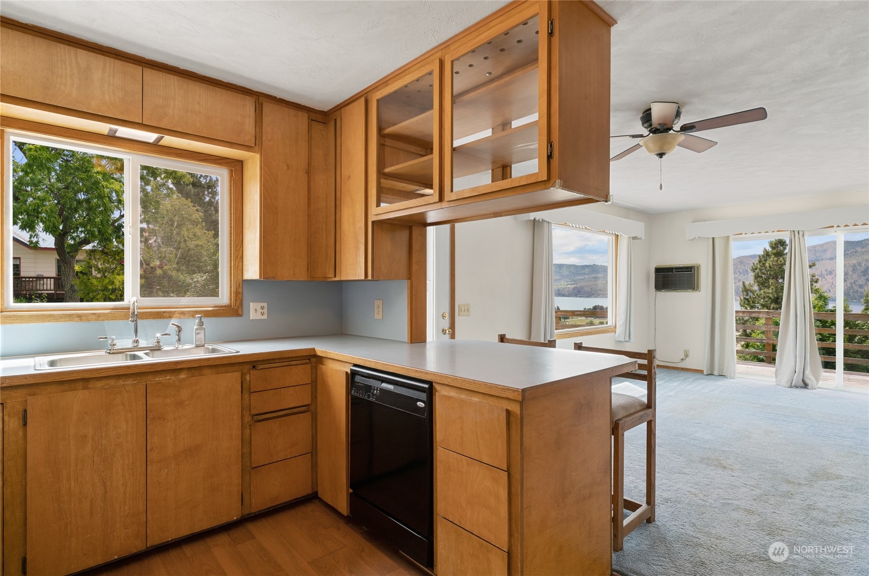 Lake Views from Dining and Living Room