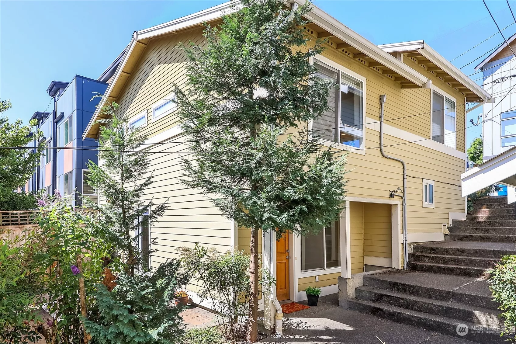Two story West Seattle townhome