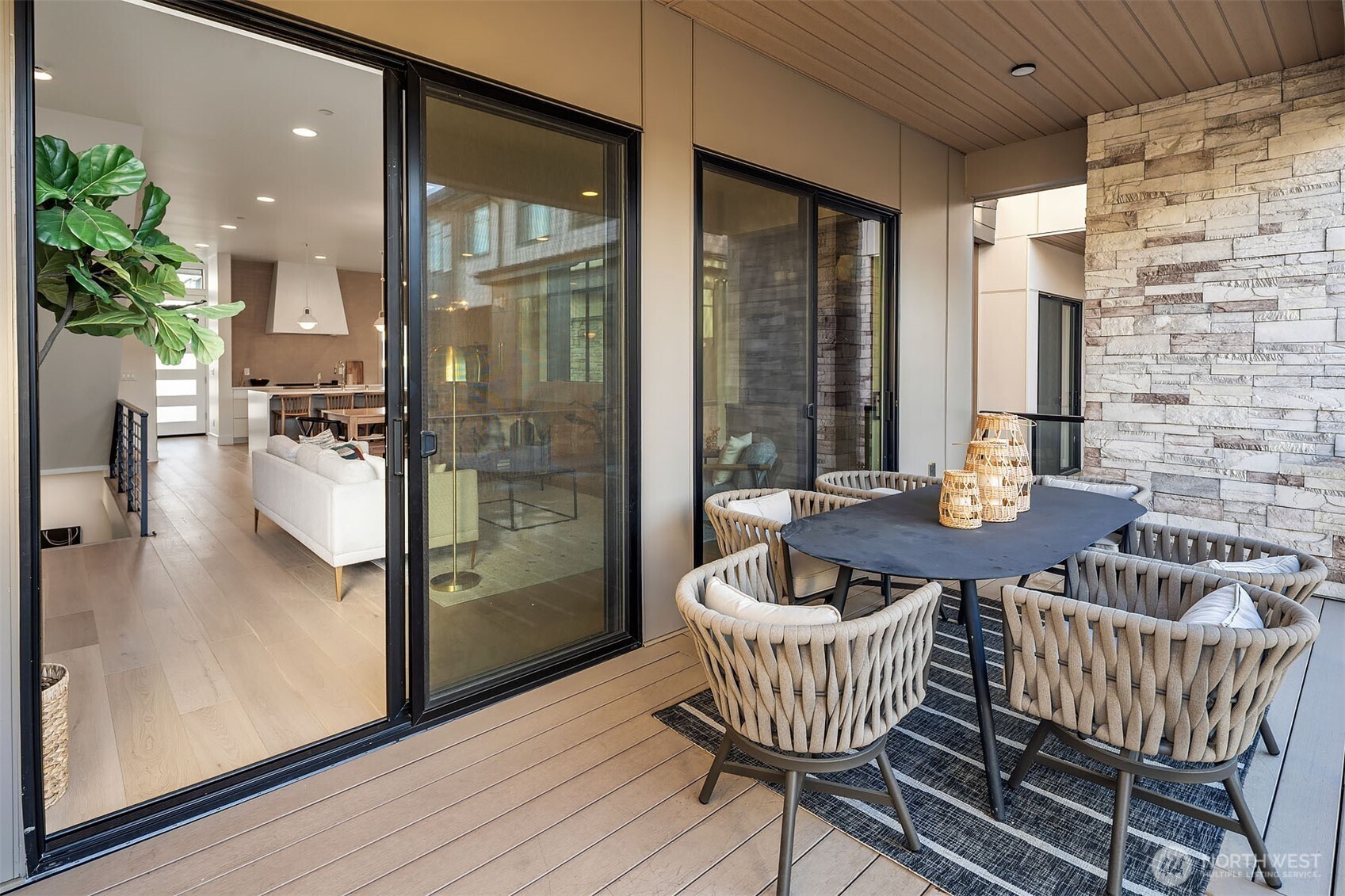 Covered outdoor area off main living area