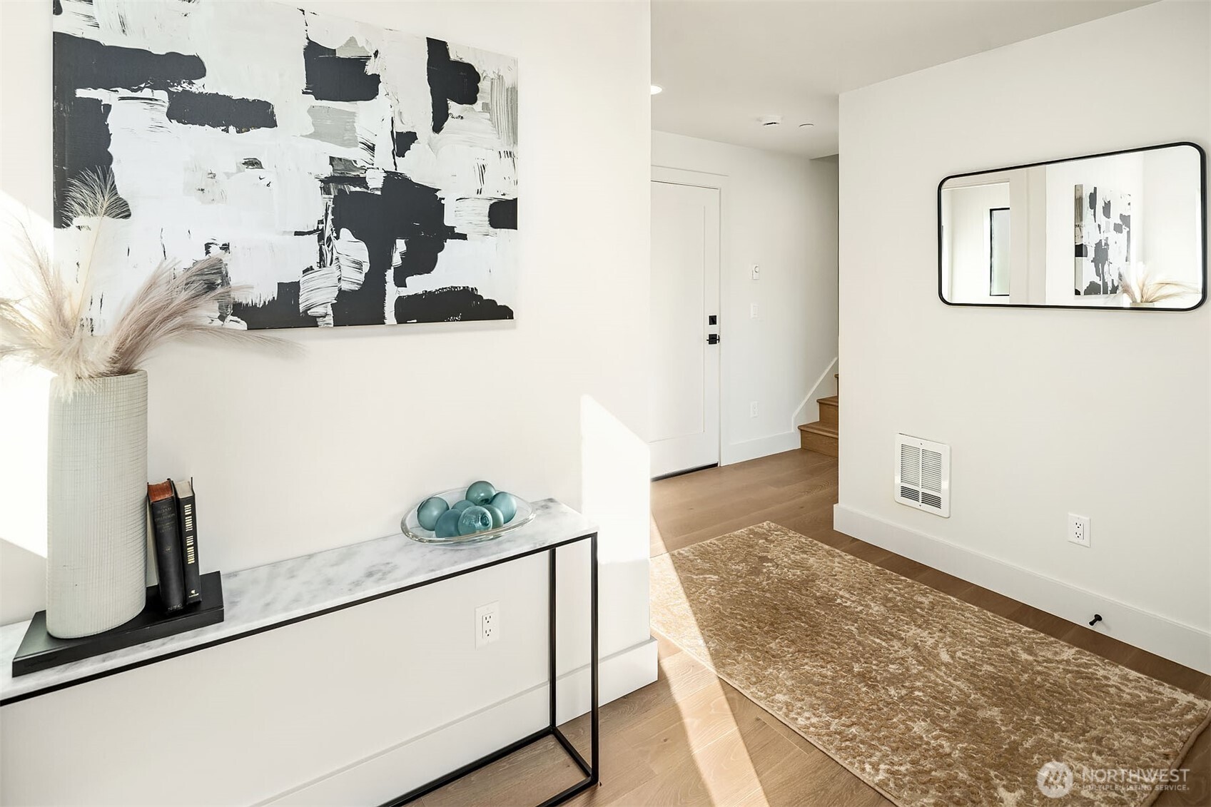 Entry on lower level