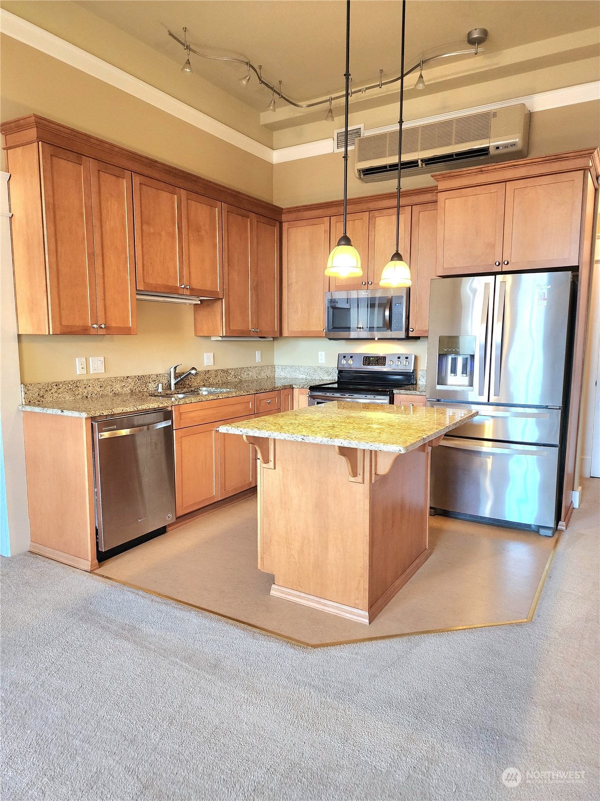 Intelligently designed kitchen for max efficiency