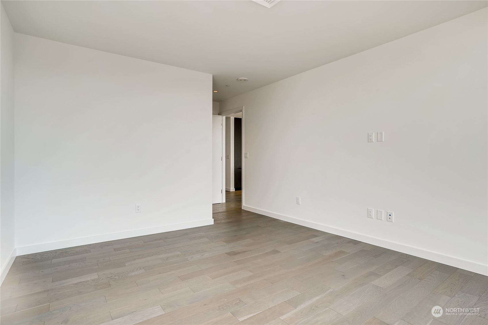 Primary Bedroom Closet