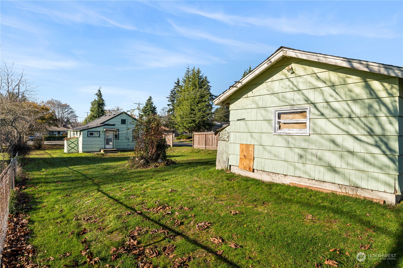 Detached Garage