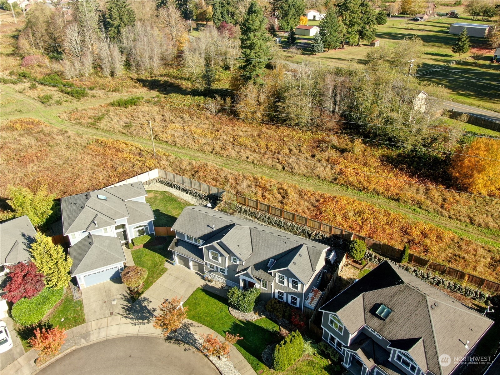 Walking trail behind the home is easily accessed and is approx. 1 mi long