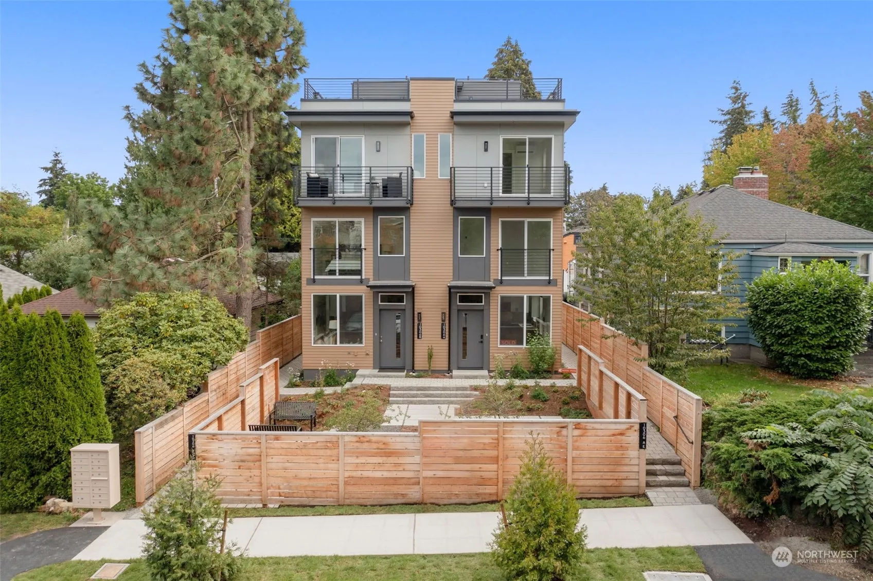 Step into contemporary elegance with this Northgate gem! Polished landscaping, sleek wood-lined exteriors, and oversized windows invite you to experience modern living at its finest. This home is MOVE-IN READY and waiting for you!