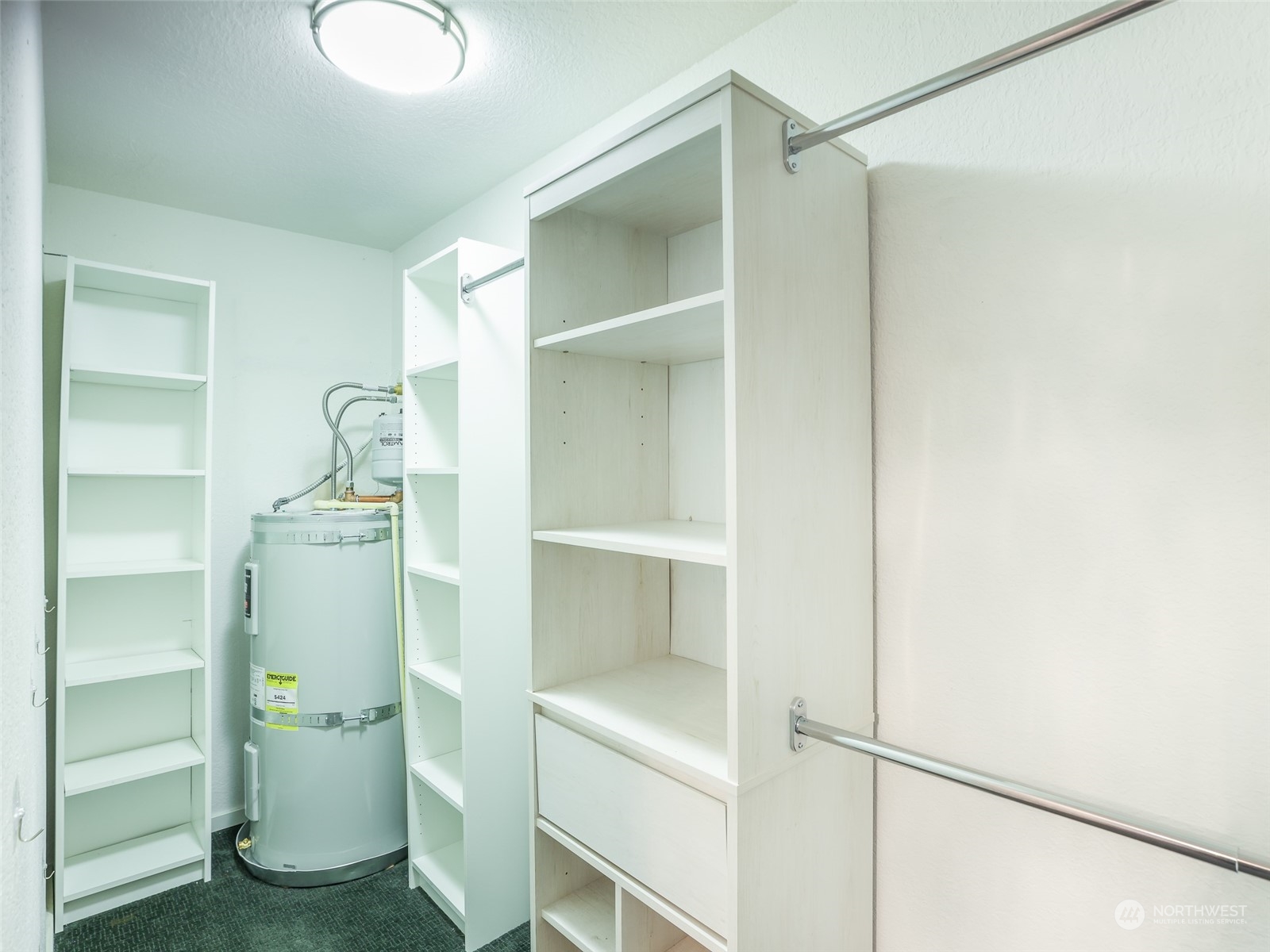 Very large master closet with custom closet kit. Brand new top of the line H20 tank.