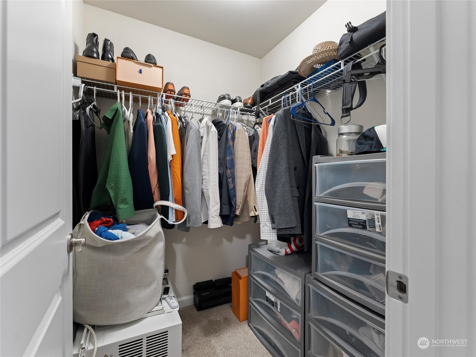 walk in closet in primary