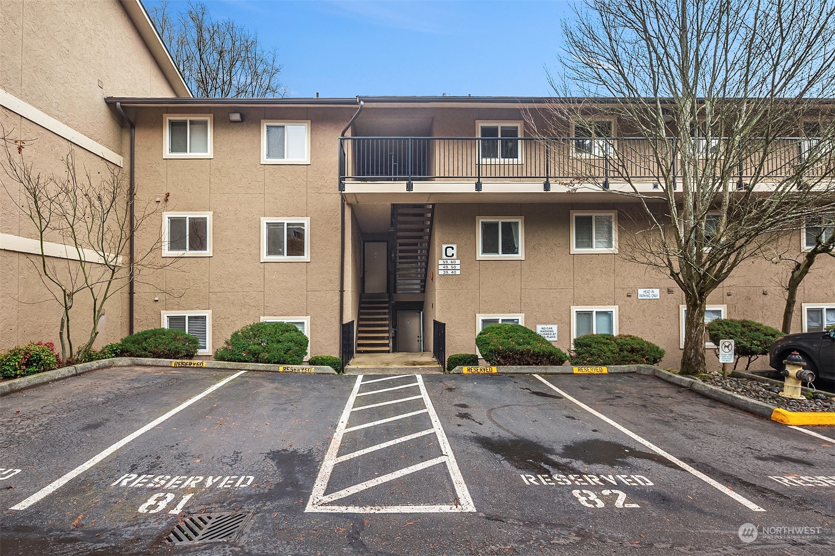 Park Place offers excellent amenities, including storage rooms, a community + exercise room, gated beach access to the lake for fishing/paddleboarding/kayaking. HOA dues cover water, sewer & garbage.