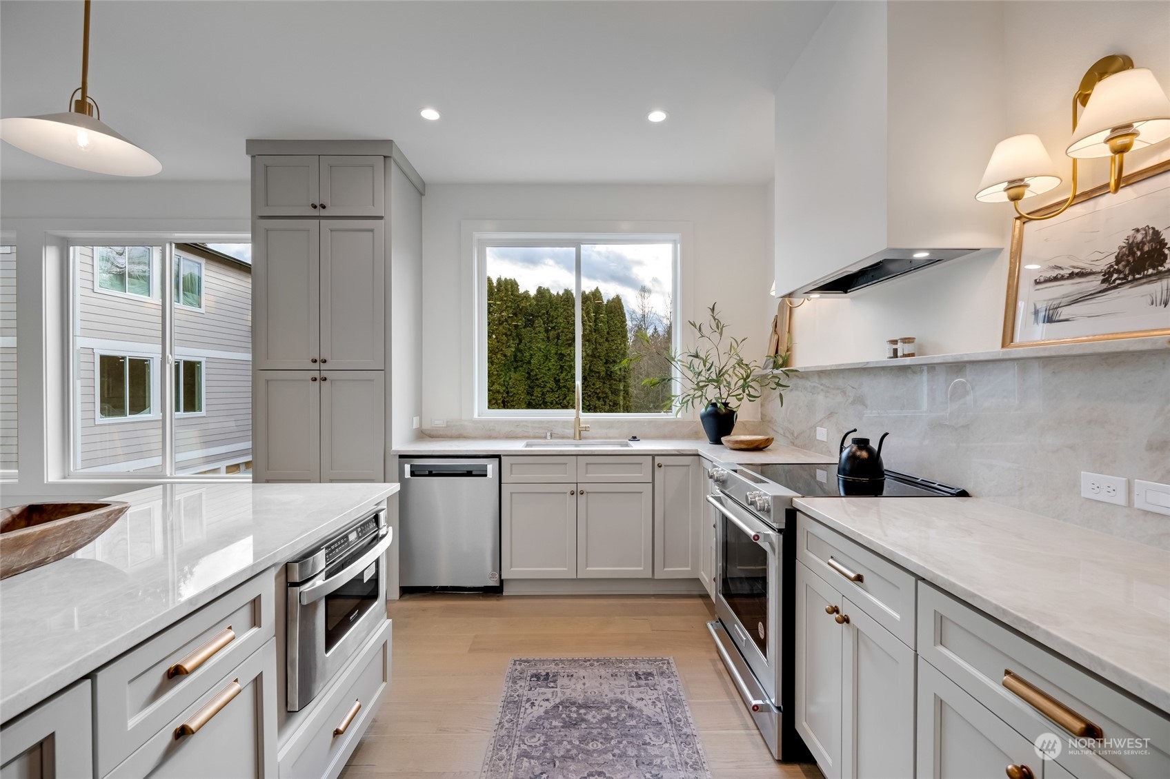 Kitchen has so much prep space.