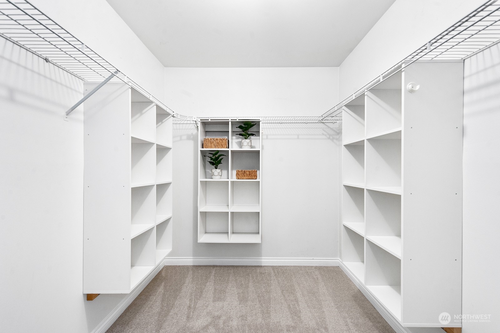 Primary walk in closet