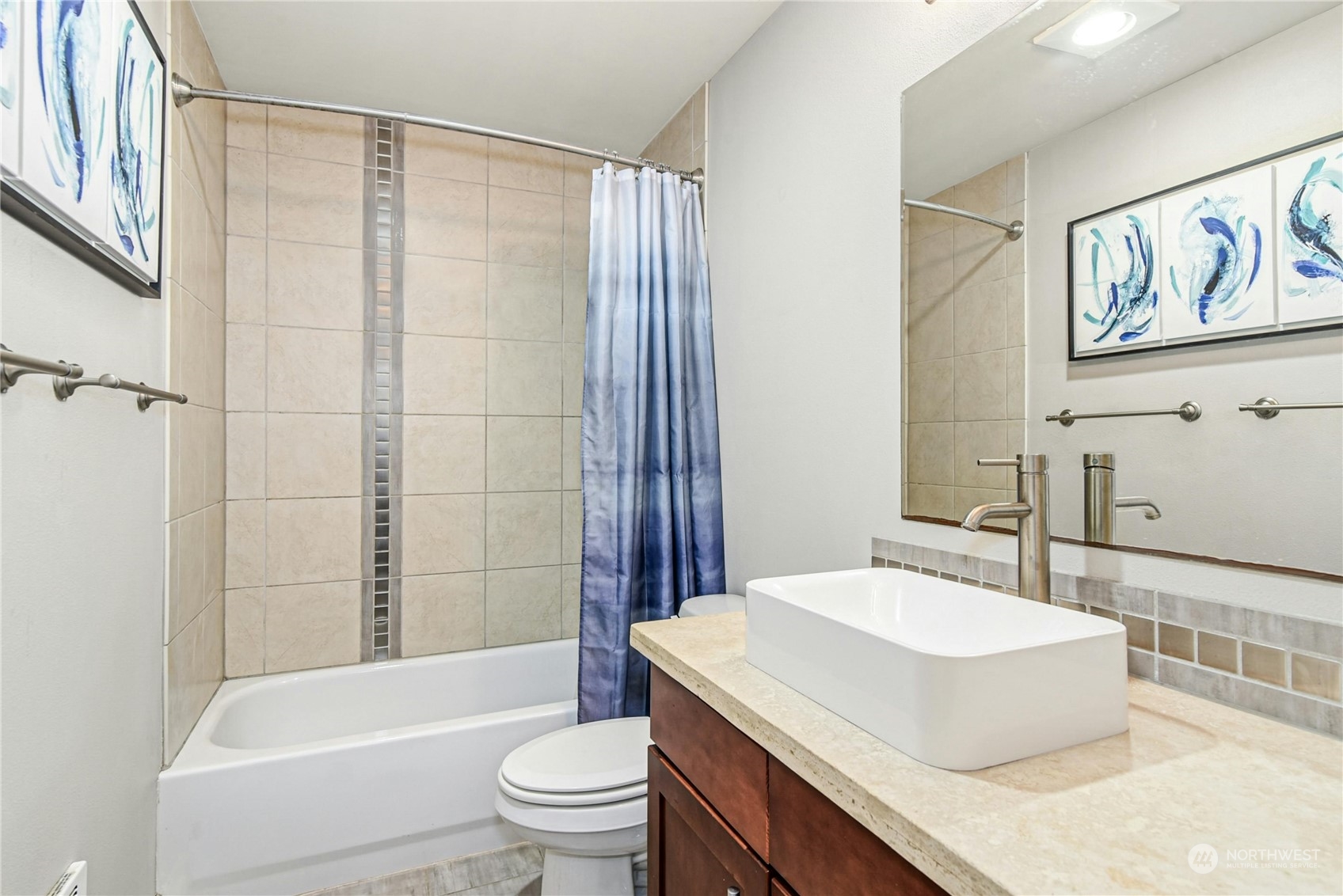 Generous size bathroom, updated tastefully!