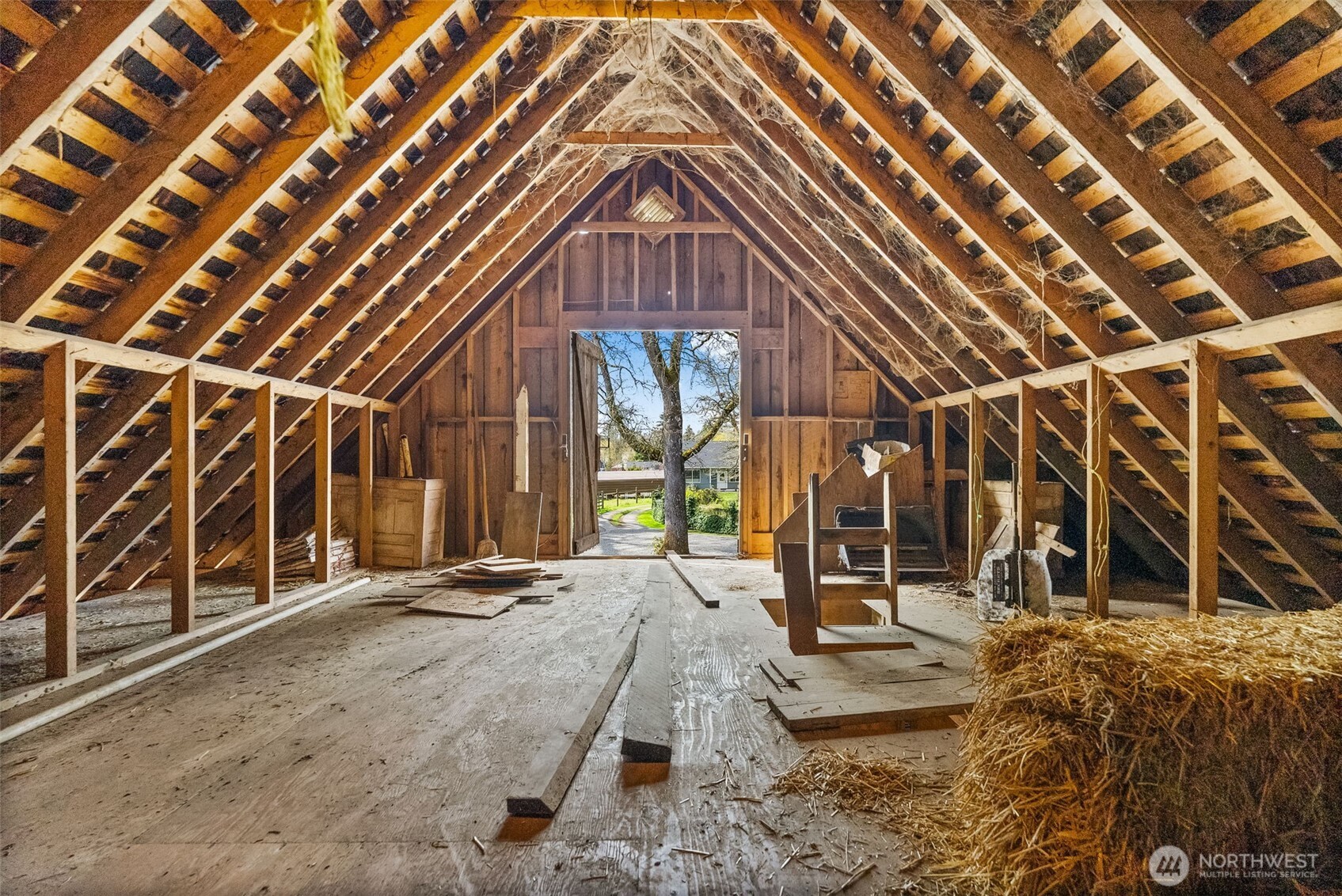 Large Barn, perfect for your animals