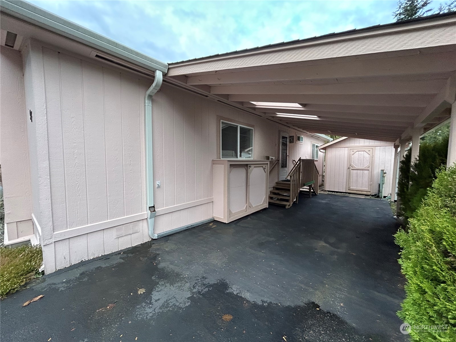 Carport for 2 cars - shed at back