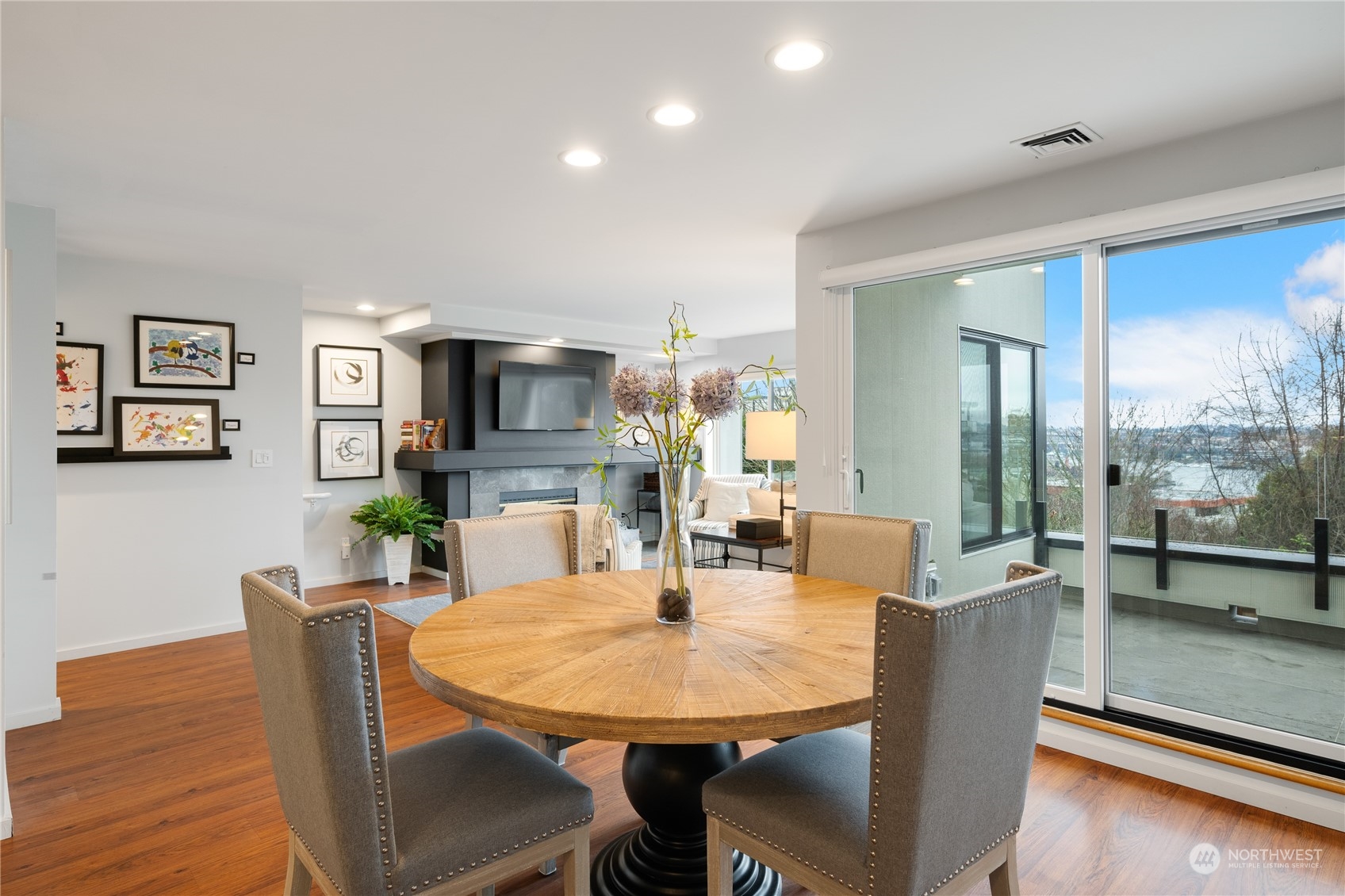 Views of Lake Union and the Cascades from your main floor