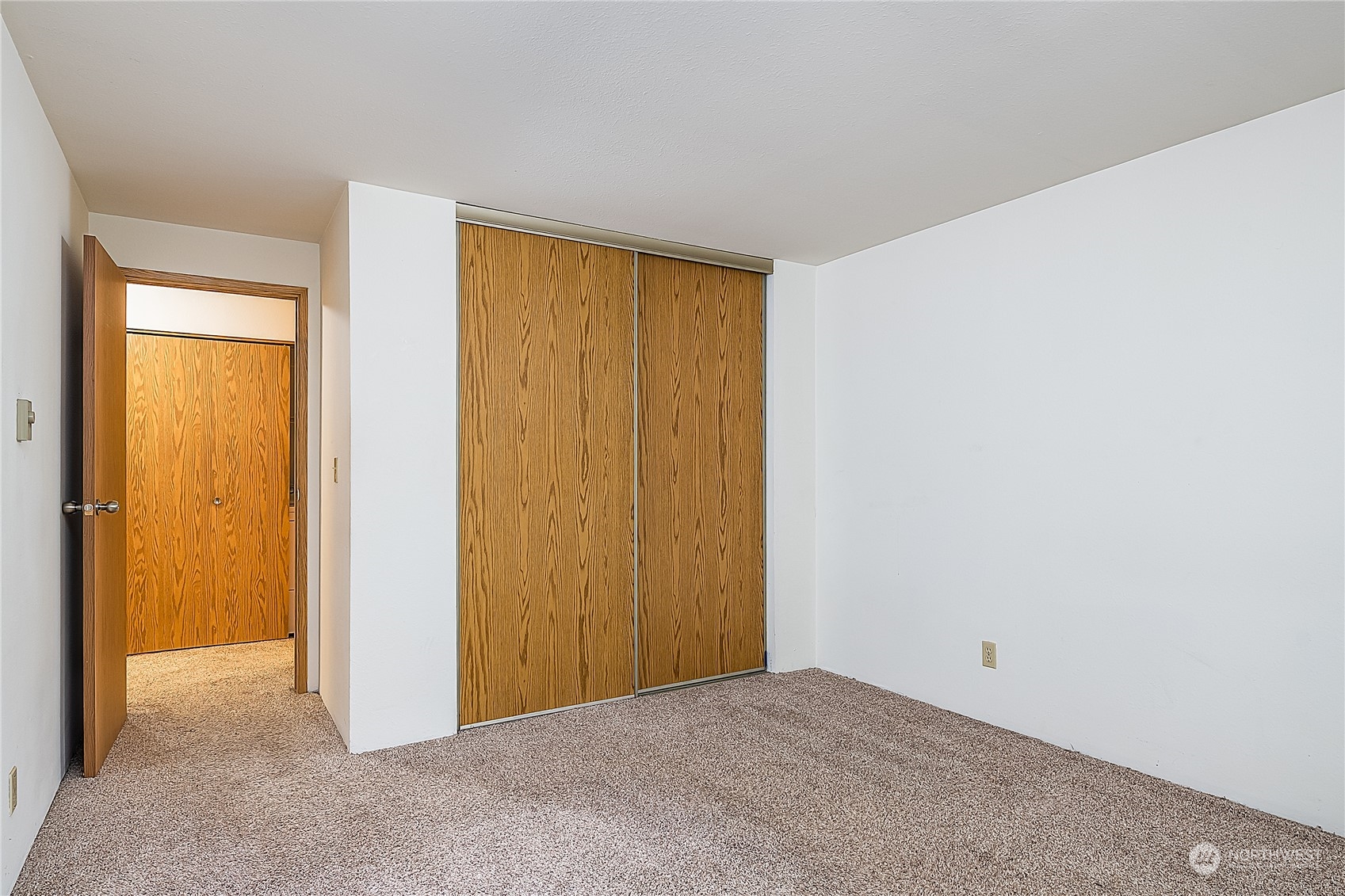 Bedroom showing bedroom closet