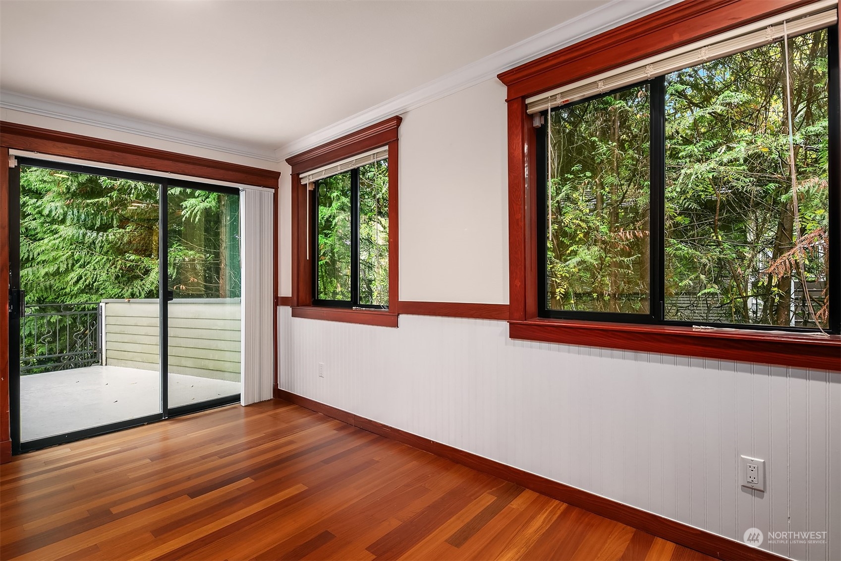 Guest Bedroom with Deck Access