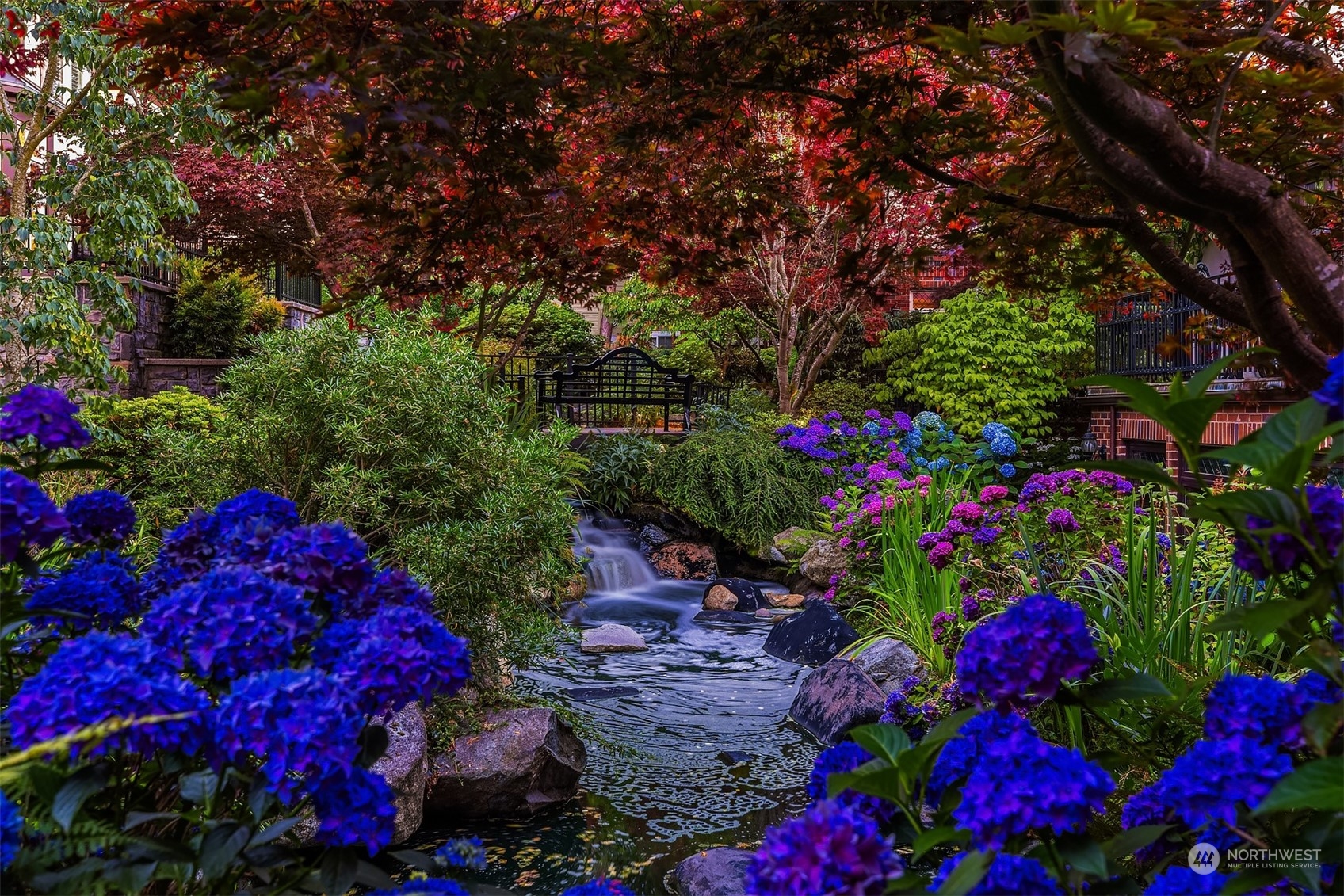 Gorgeous landscaping throughout the property maintained by the HOA.