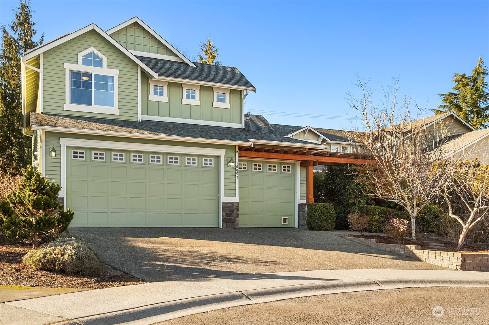 Three car garage