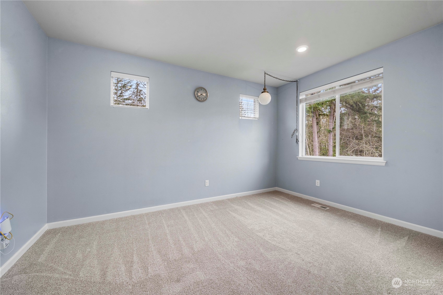 Primary bedroom bonus sitting room