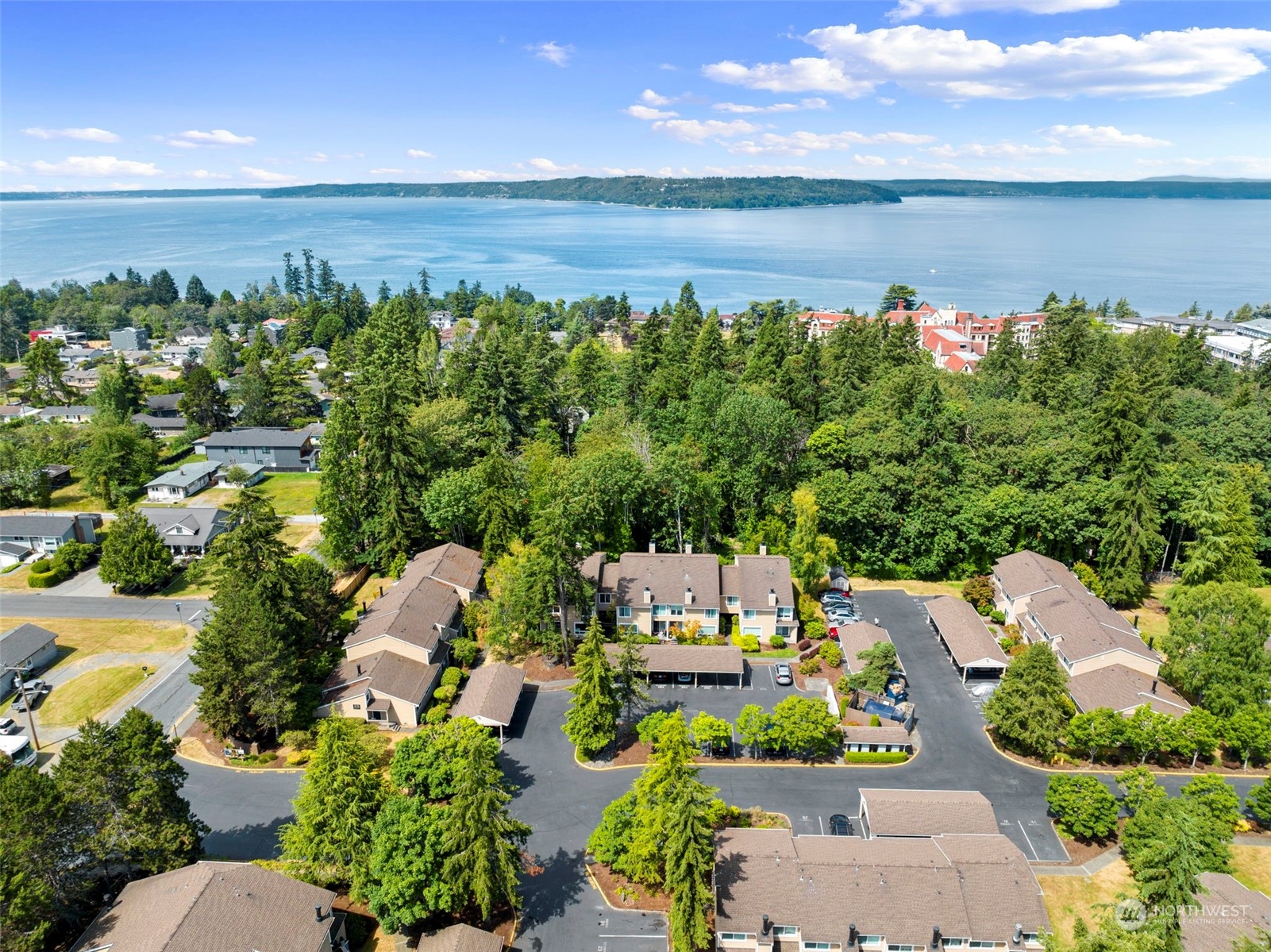 Captured on a sunny day, these breathtaking aerial shots showcase the stunning surroundings and even offer glimpses of the ocean. Why wouldn’t you want to call this beautiful place home?