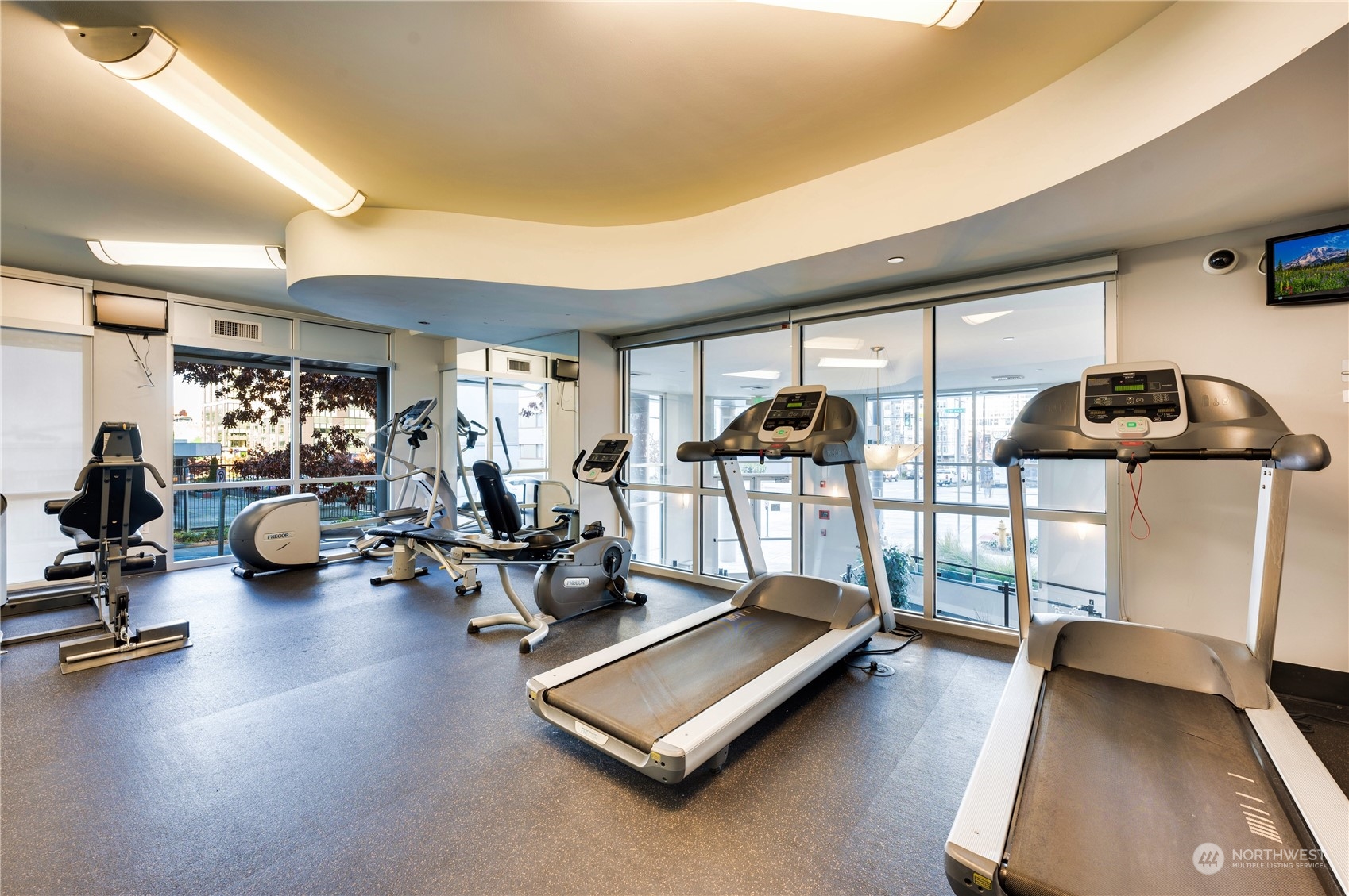 Wonderful exercise room located above the lobby.