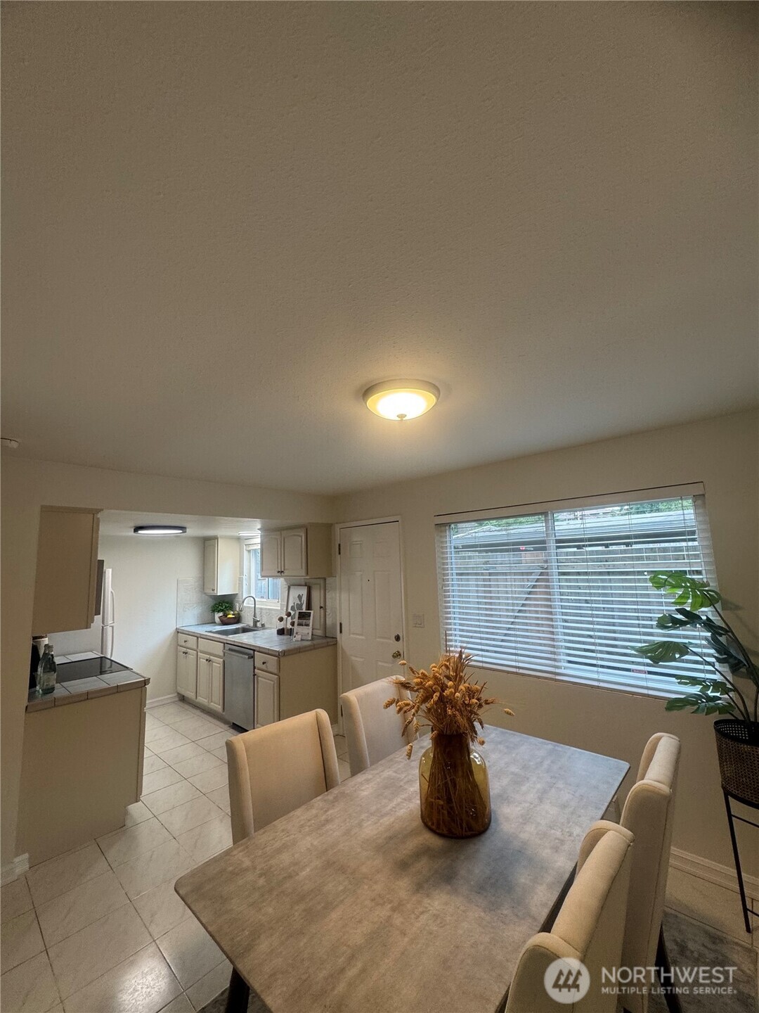 Dining room is opened to the kitchen.