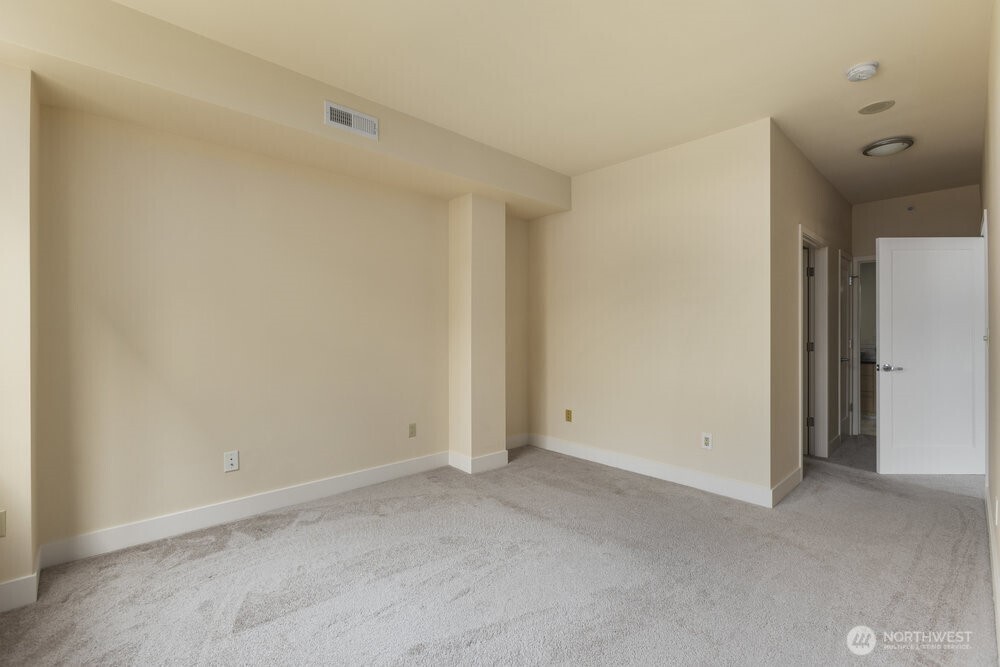 Main bathroom off of bedroom